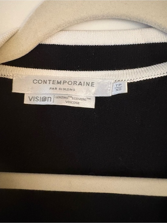 Contemporaine Sweaters - Black and Cream Crewneck Sweater